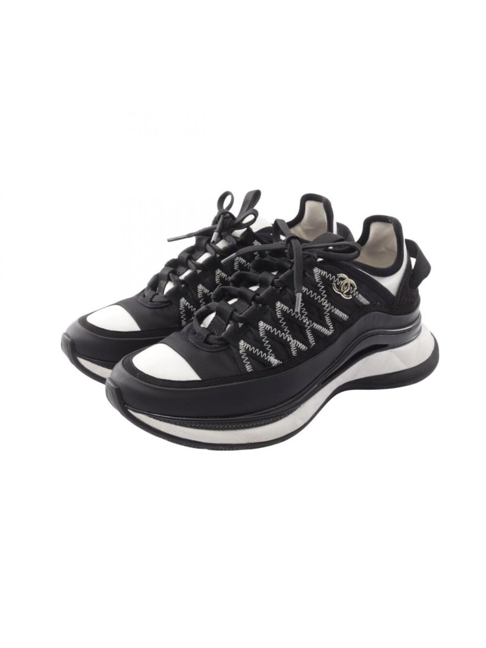 Chanel Sneakers CC Logo Leather